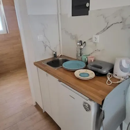 Azzuro Apartament *